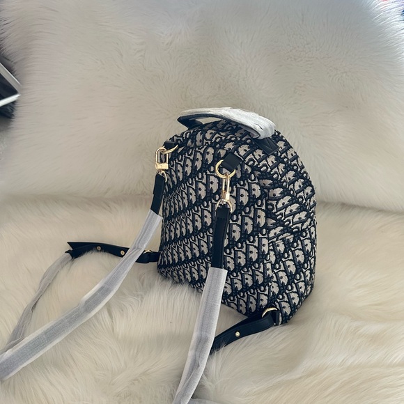 Luxury Backpack Mini. - Picture 3 of 8